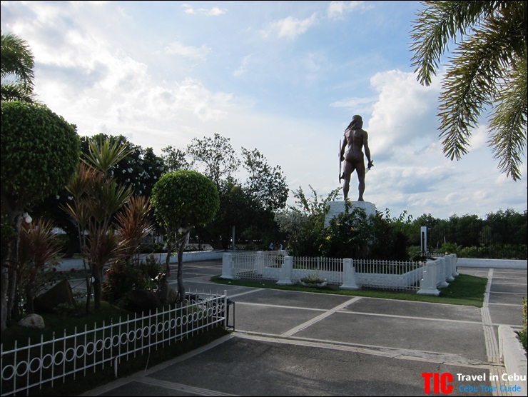 Mactan_Shrine_29.JPG