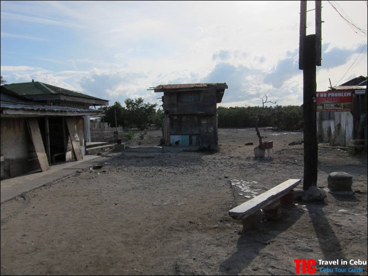 Mactan_Shrine_60.JPG