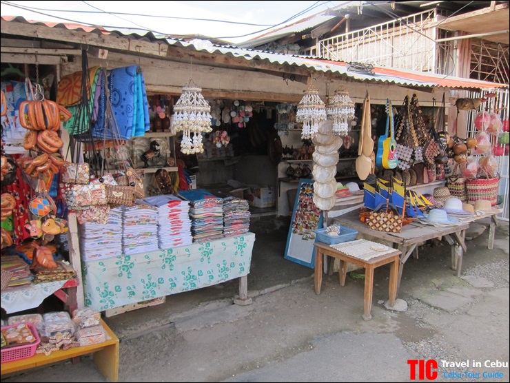 Mactan_Shrine_56.JPG