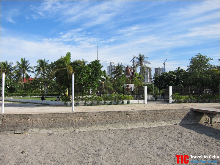 Mactan_Shrine_43.JPG